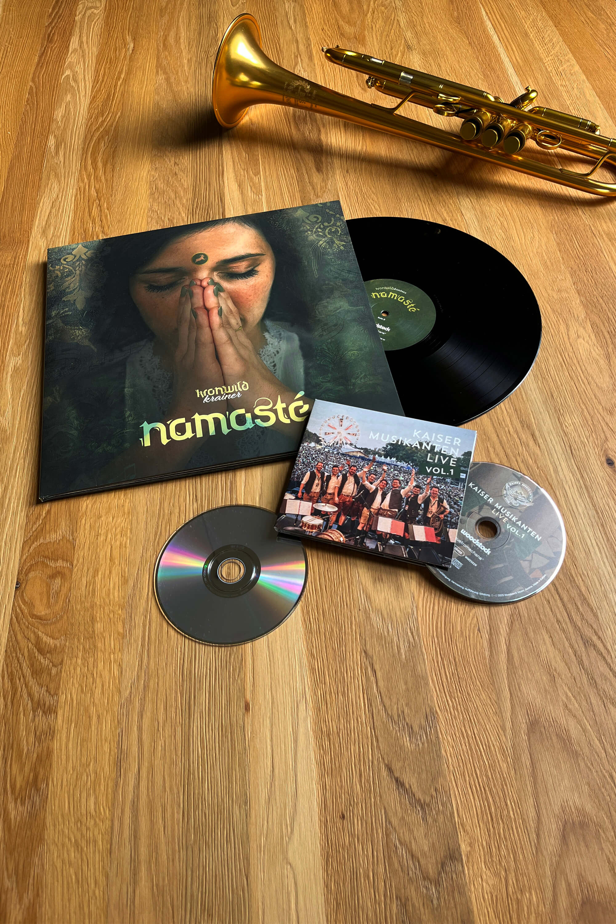 CDs & Vinyls